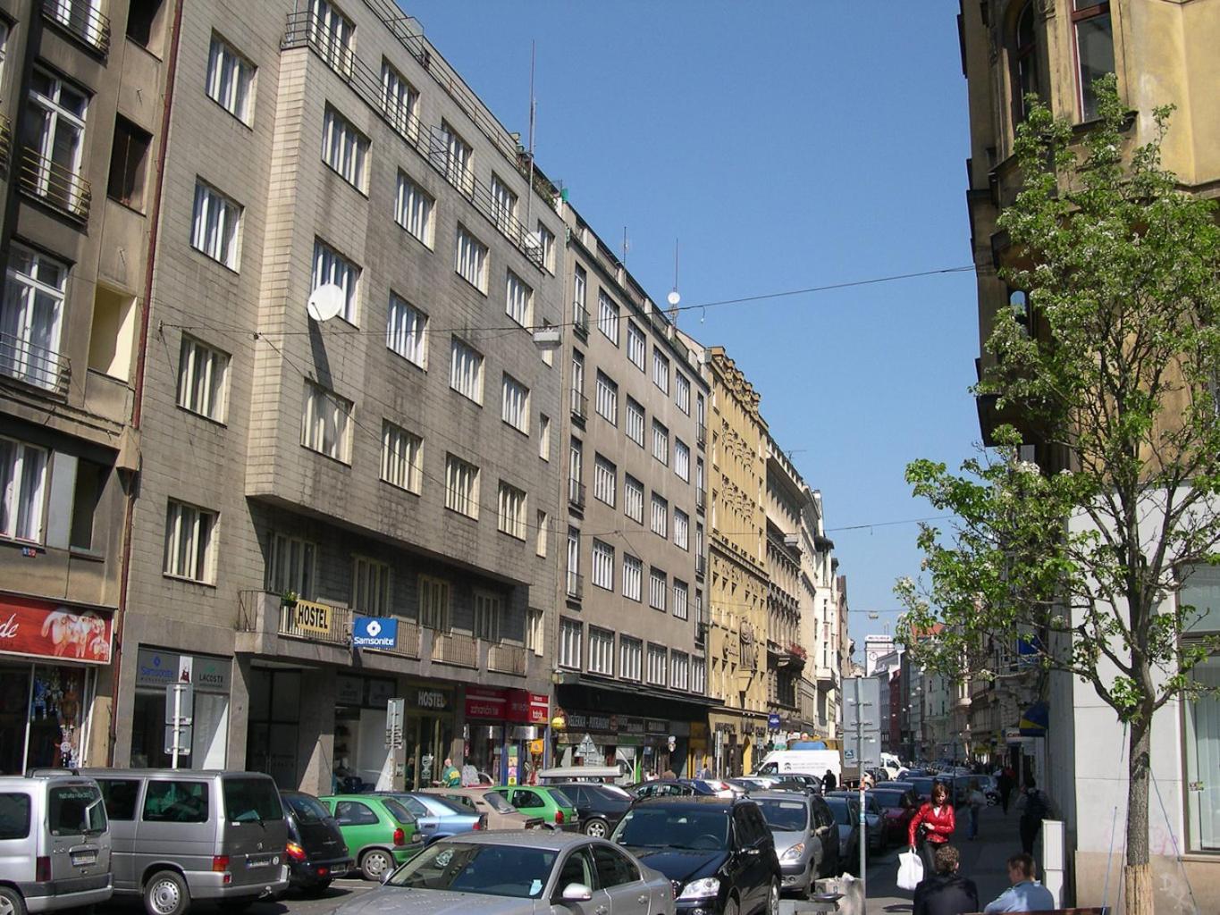 Apartments With 2 Bathrooms Prague Exterior photo